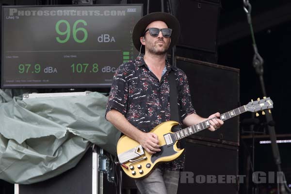 METRIC - 2019-07-20 - PARIS - Hippodrome de Longchamp - Main Stage 2 - James Shaw